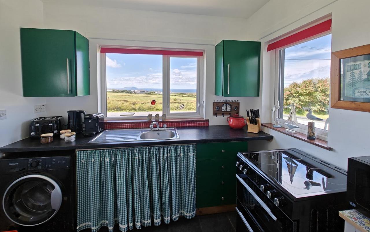 Teach Roisin-traditional Irish In Head. Holiday home Malin
