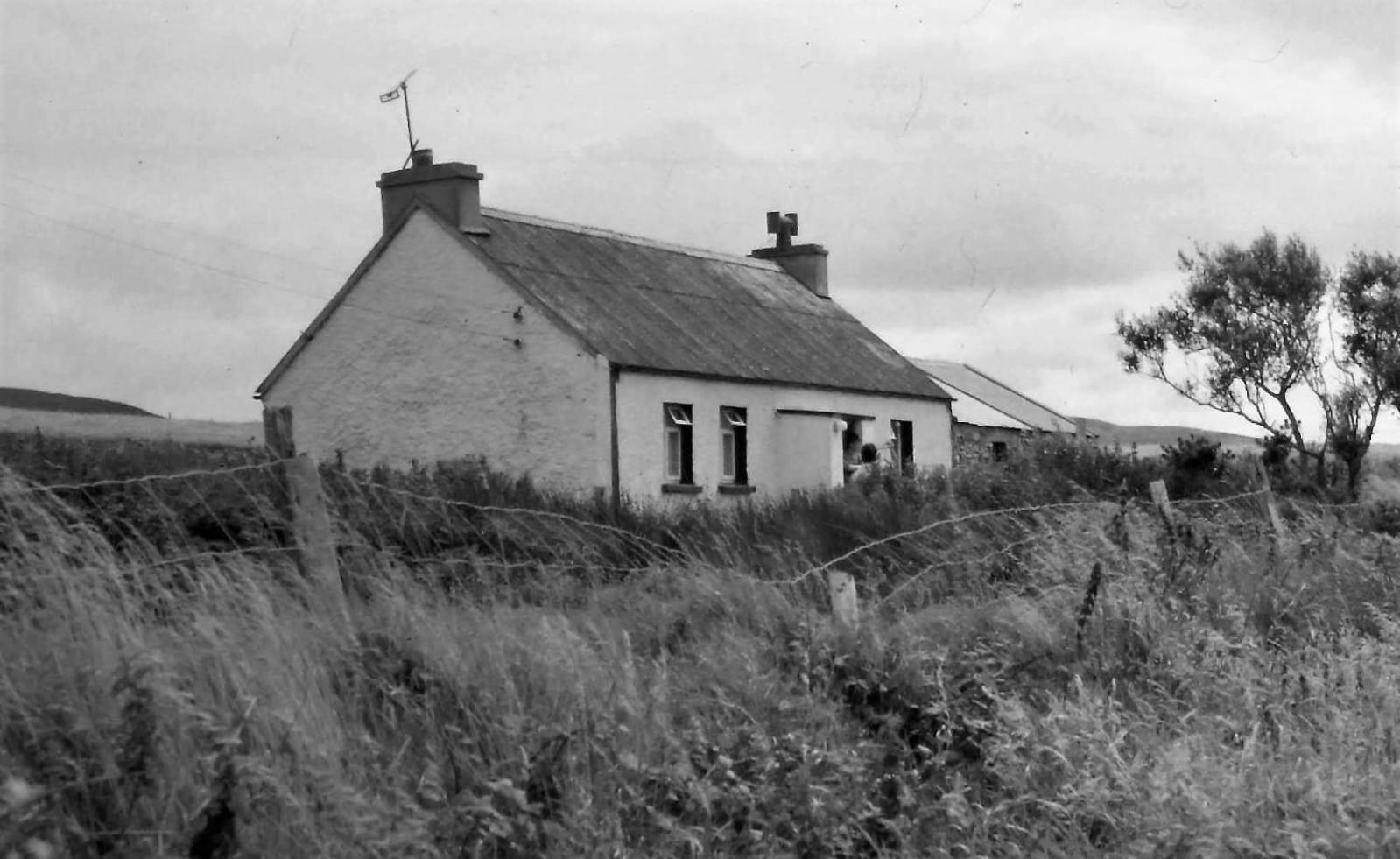 Holiday home Teach Roisin-traditional Irish In Head. Malin